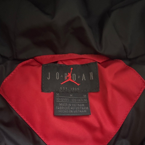 Jordan Red and Black Puffer Jacket - Picture 4 of 6
